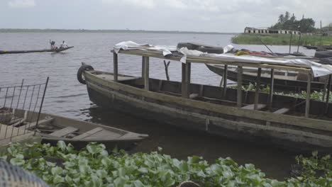 bateau fluvial révèle le nigeria