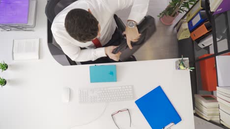 horas de trabajo. empresario que comienza un negocio.