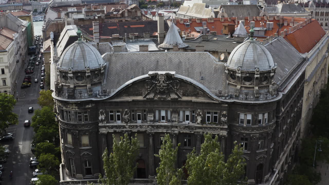 공중 - 부다페스트, 헝가리, 역방향 아드리아 궁전 역사적 랜드마크