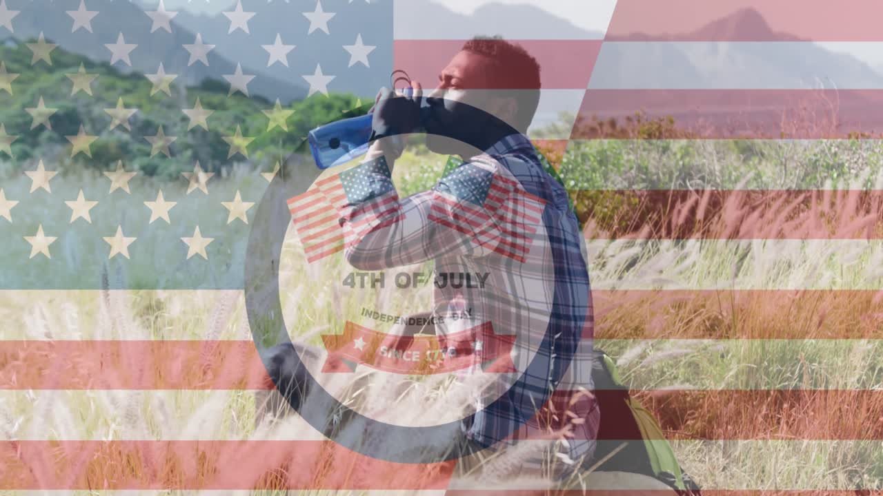 animación de la bandera de los estados unidos de américa y el cuarto de julio texto sobre el hombre bebiendo agua