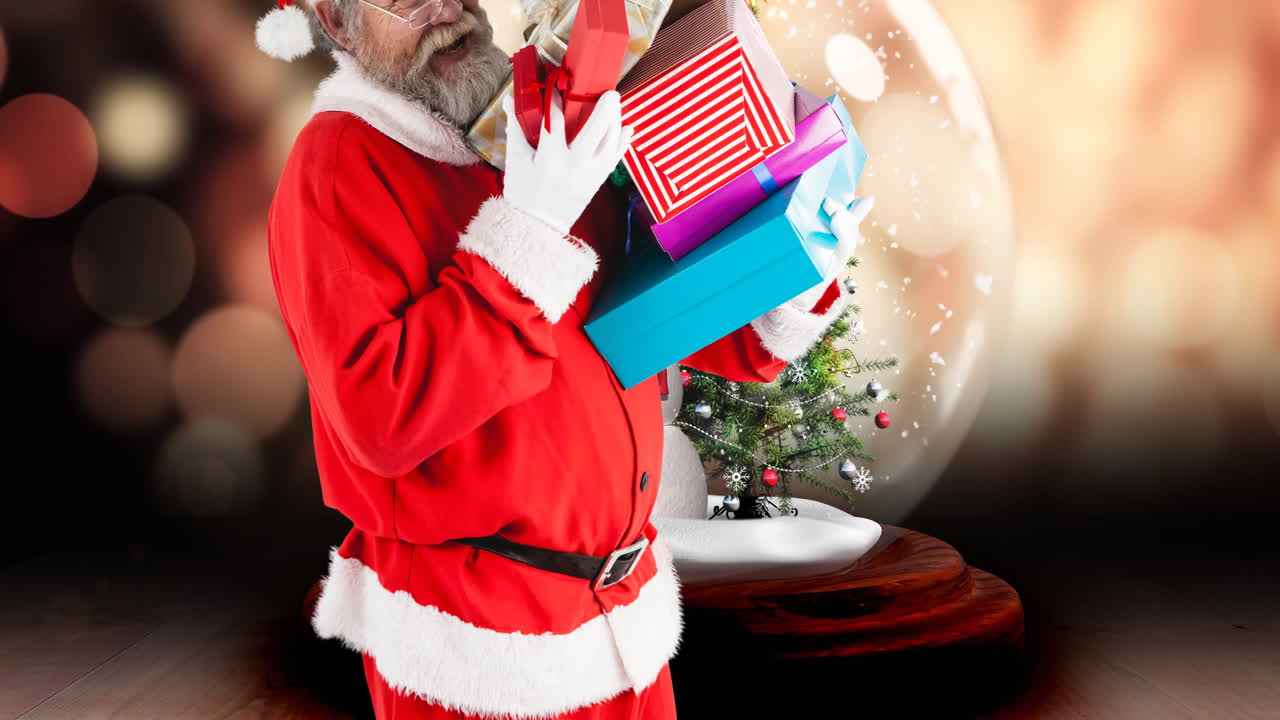 행복 한 산타클로스 의 애니메이션 은 눈 구름 위 에서 현재 를 유지 하고 있다