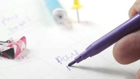 marcar un pago en un calendario