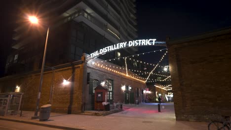 Nachtaufnahme-Des-Toronto-Distillery-District-Im-Winter