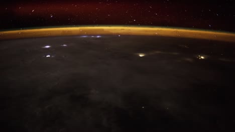 vuelo sobre la superficie de la tierra, hecho desde una estación espacial.