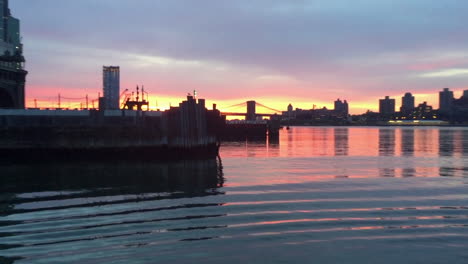 sunrise over brooklyn bridge