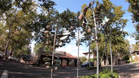 Kinetic-wind-sculpture-twist-in-the-wind,-Sedona,-Arizona