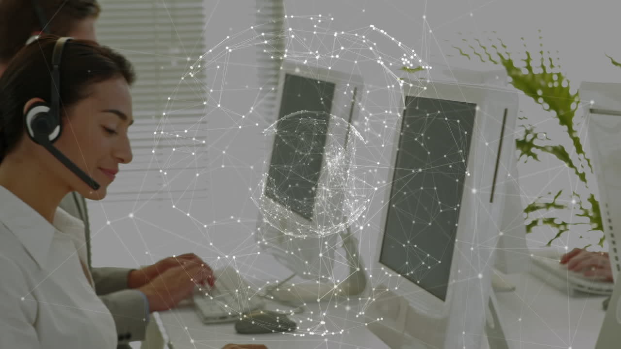 animación de la red de conexiones con el mundo a través de personas de negocios que usan auriculares telefónicos