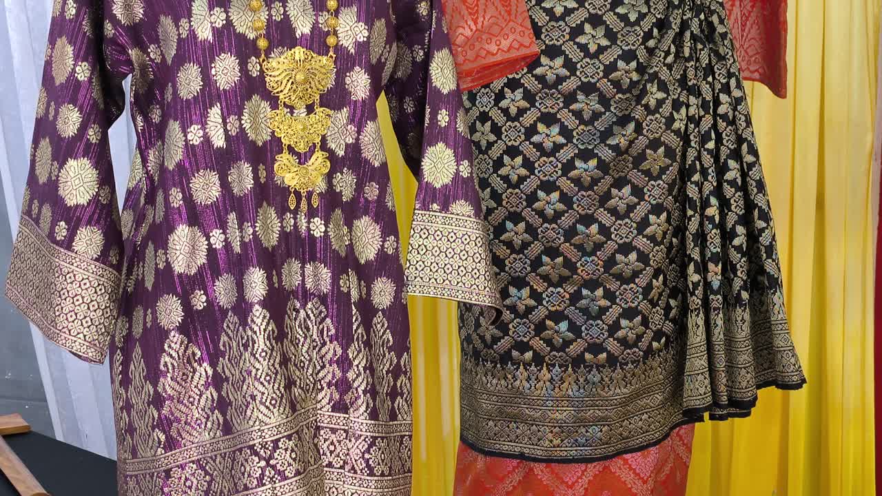 Songket is the basis for the traditional attire of the Negeri Sembilan Malay community. The luxurious hand-woven fabric reflects Minangkabau heritage and is worn for grand ceremonies