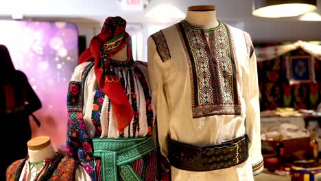 romanian traditional embrodery clothing costumes