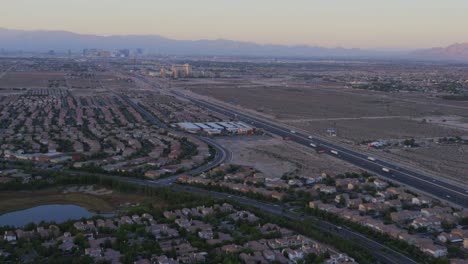 Luftaufnahme-Der-Vorstädtischen-Zersiedelung-In-Der-Nähe-Von-Las-Vegas-Nevada