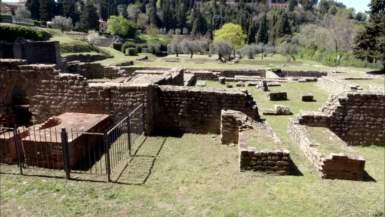 Antiche rovine romane a Fiesole, Italia in una giornata di sole