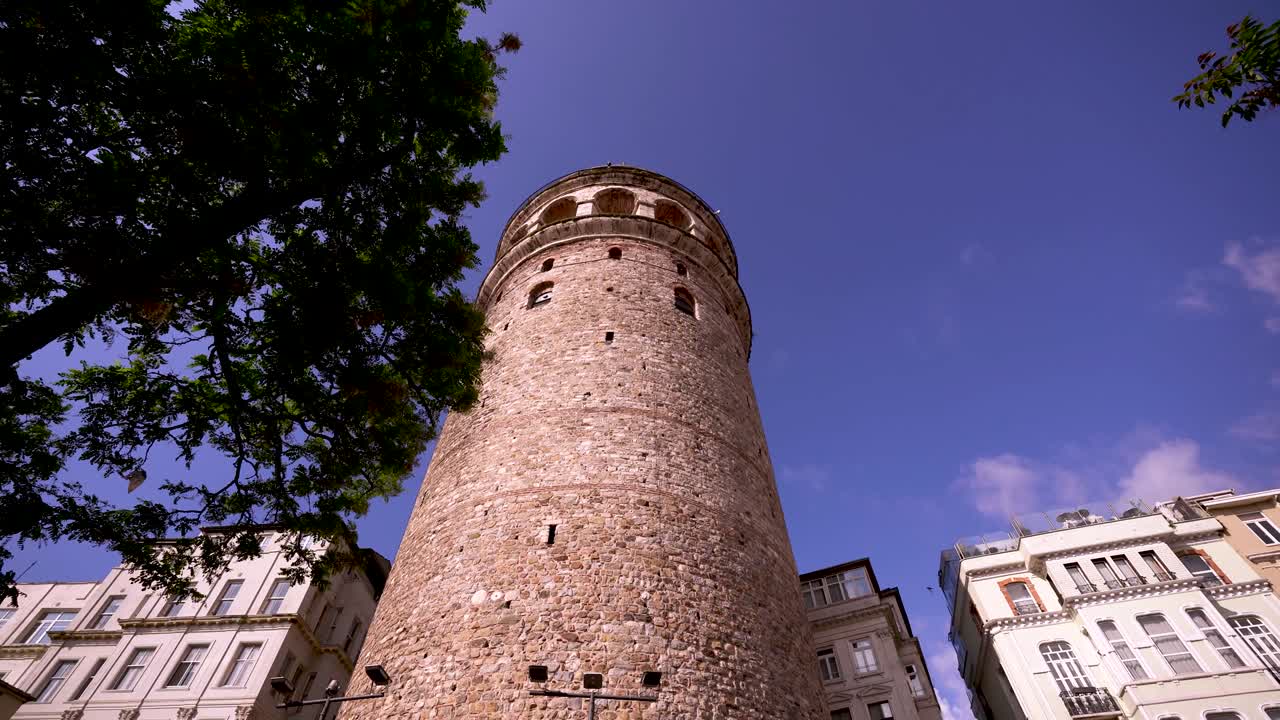 la torre de galata desde estambul, turquía.