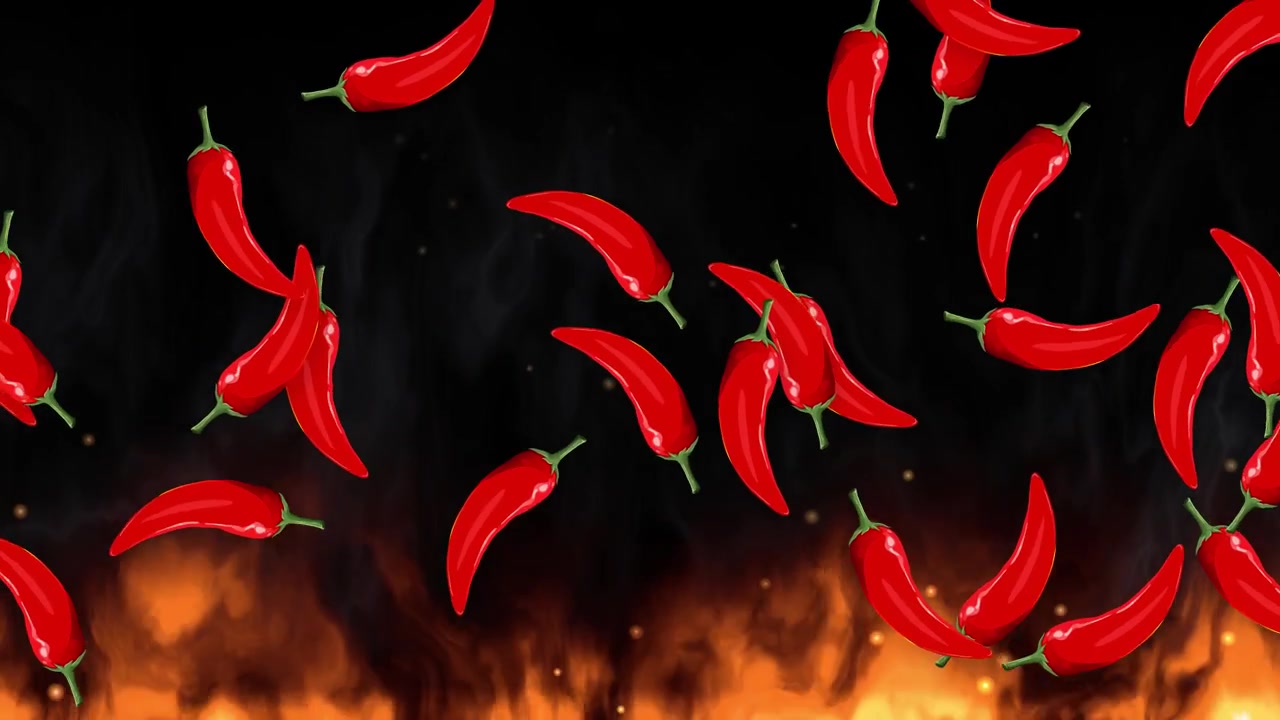 Peperoncini rossi che cadono attraverso fumo scuro sopra fiamme ardenti su sfondo nero