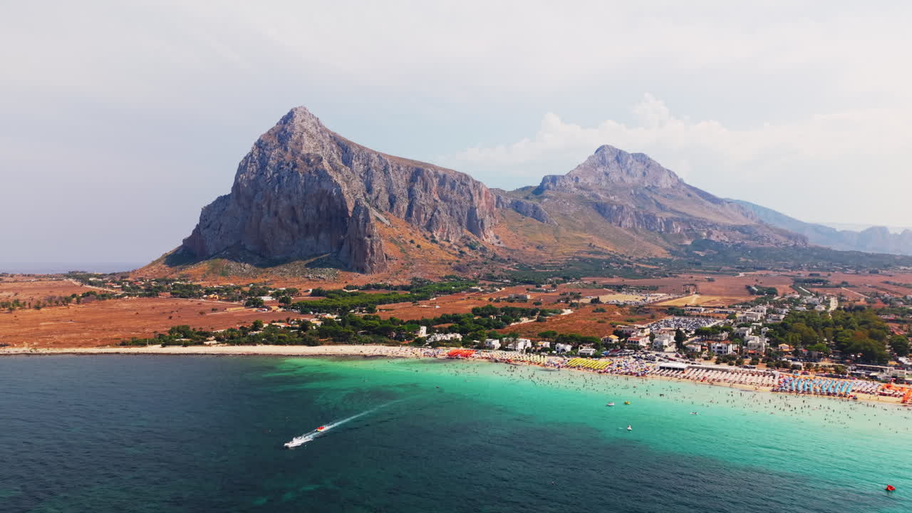 Stunning Sicily beach, turquoise sea, sunny day at San Vito Lo Capo