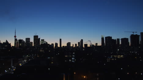 Skyline-Von-Toronto-Im-Morgengrauen-Im-Herbst