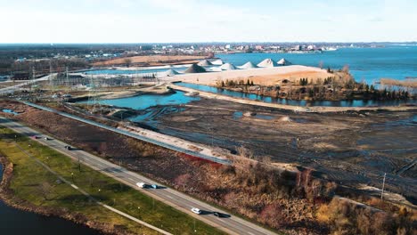 Ein-Industriegebiet-Am-Ufer-Des-Muskegon-Lake