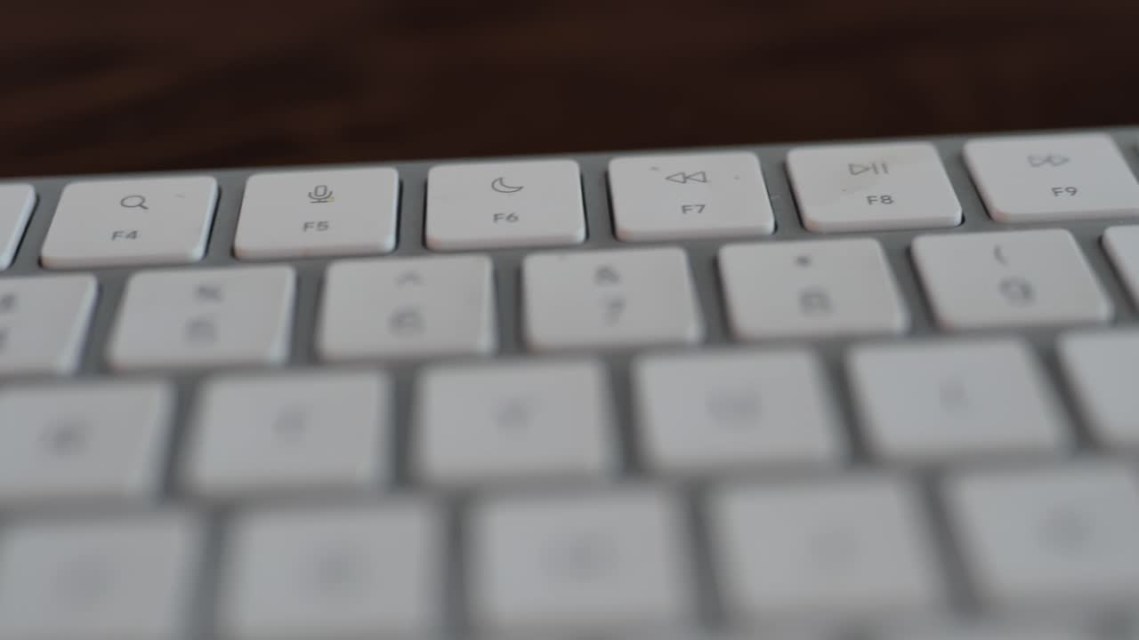 색 키보드의 버튼 기능