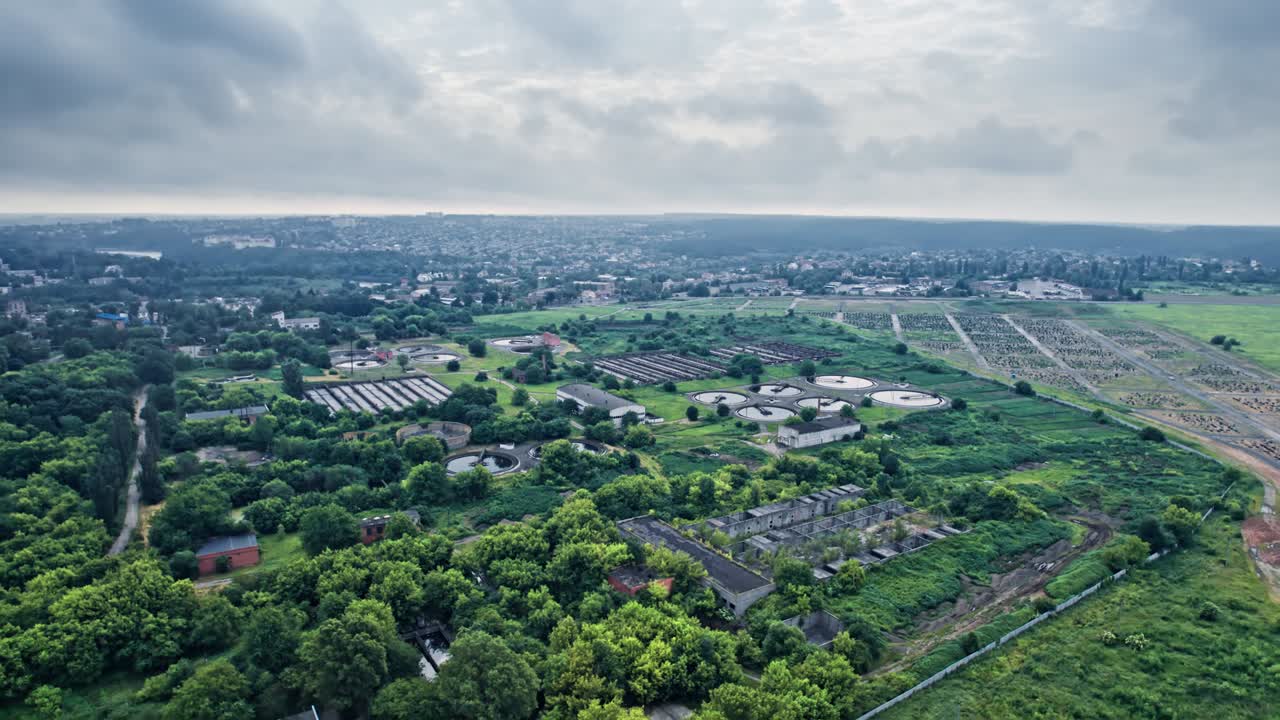 도시 폐기물 관리, 하수 및 수처리 시설