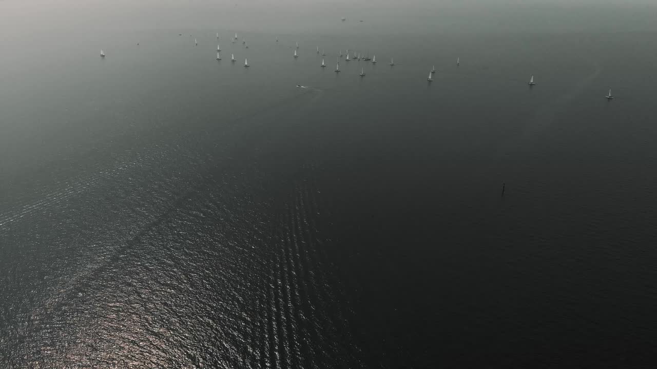 중앙 유럽 의 항해 경주 의 넓은 기울기