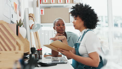 mujeres, negocios y planificación creativa para la creación de empresas
