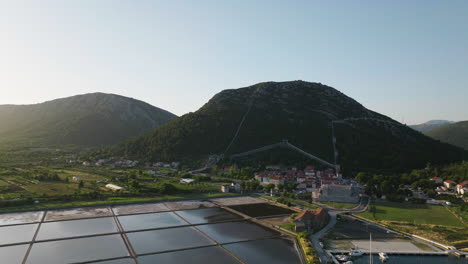 AERIAL-Shot-of-the-town-of-Ston-in-Croatia,-Europe