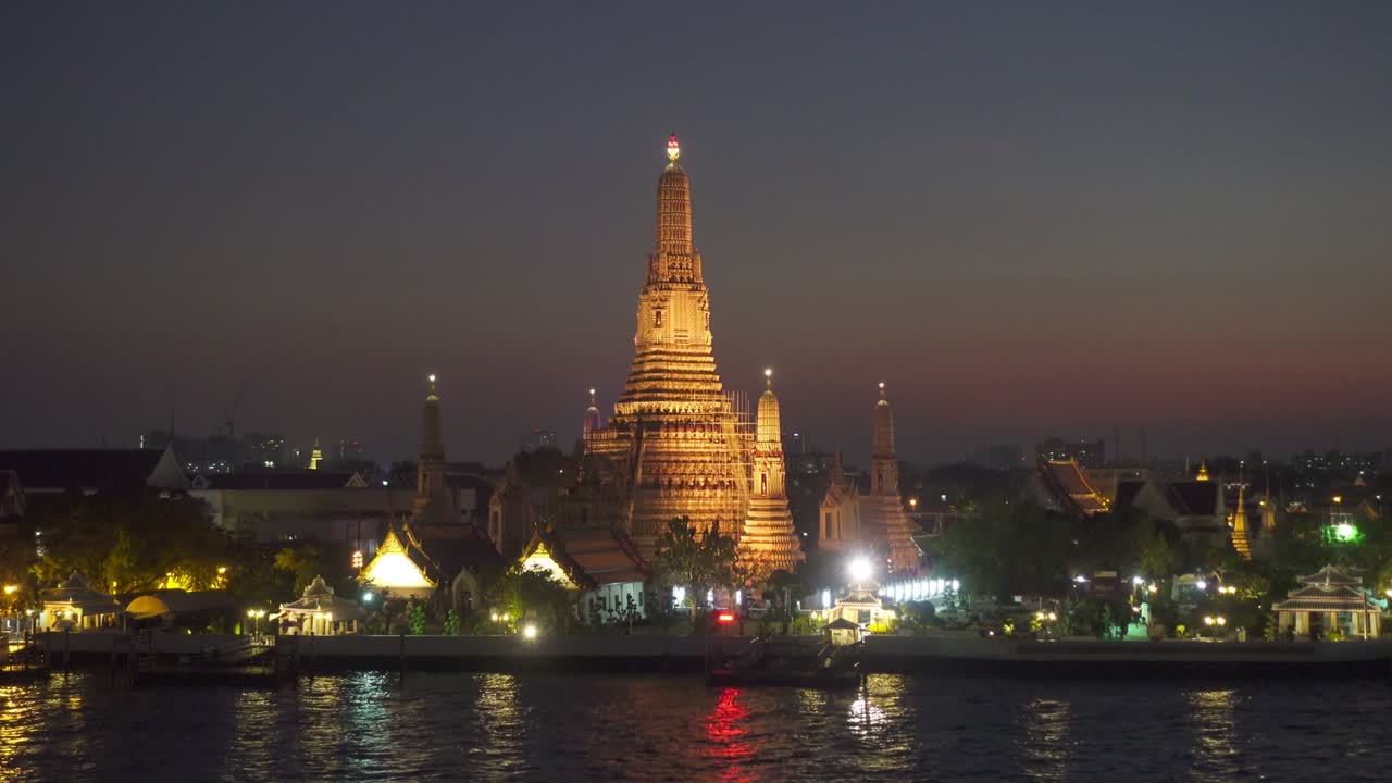Wat Arun temple at night in Bangkok, Thailand