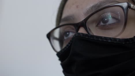 hijab woman with glasses wearing face mask