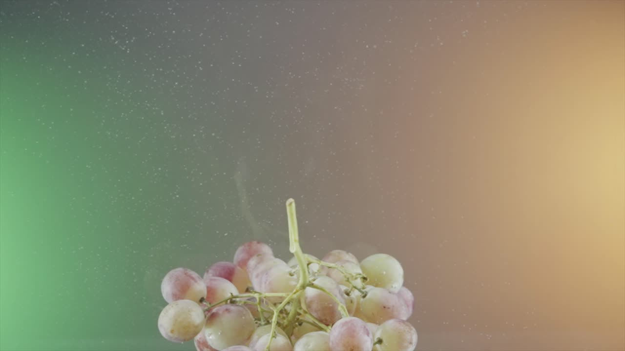 신선한 포도 스플래시