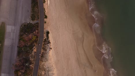 4k 30fps estableciendo resort de playa de tiro en américa latina, cámara lenta