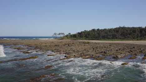 Wooli-Headland-Nsw-Toma-Aérea-Sobre-El-Agua