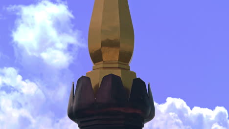 Oberer-Teil-Der-Naphamethanidon-Chedi-Pagode-Mit-Goldener-Spitze,-Thailand