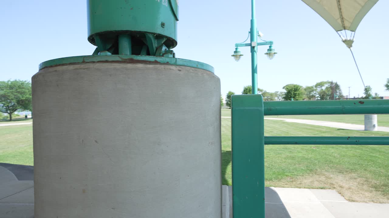 구조용 강철 기둥 주위 패닝