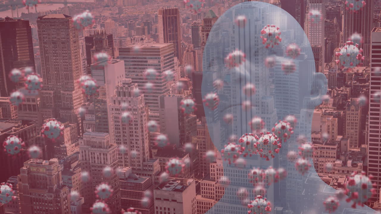 코로나 19 세포가  ⁇ 은 배경에 인간의 머리와 도시 풍경 위에 떠다니는 애니메이션