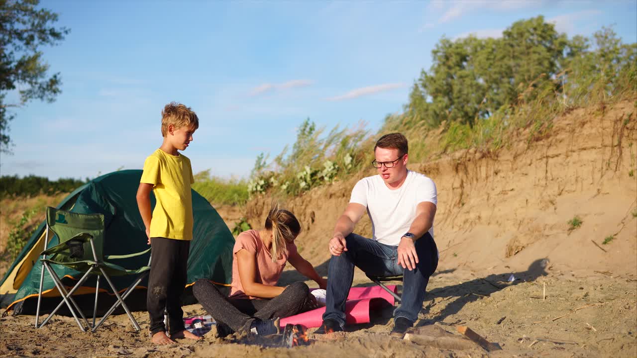 семейное путешествие в кемпинг