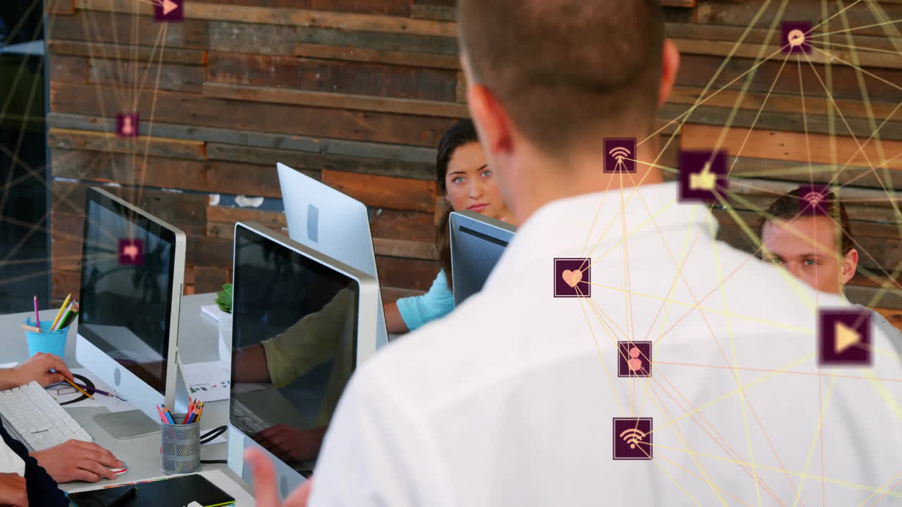 red de conexiones y animación de procesamiento de datos en reuniones de negocios en la oficina