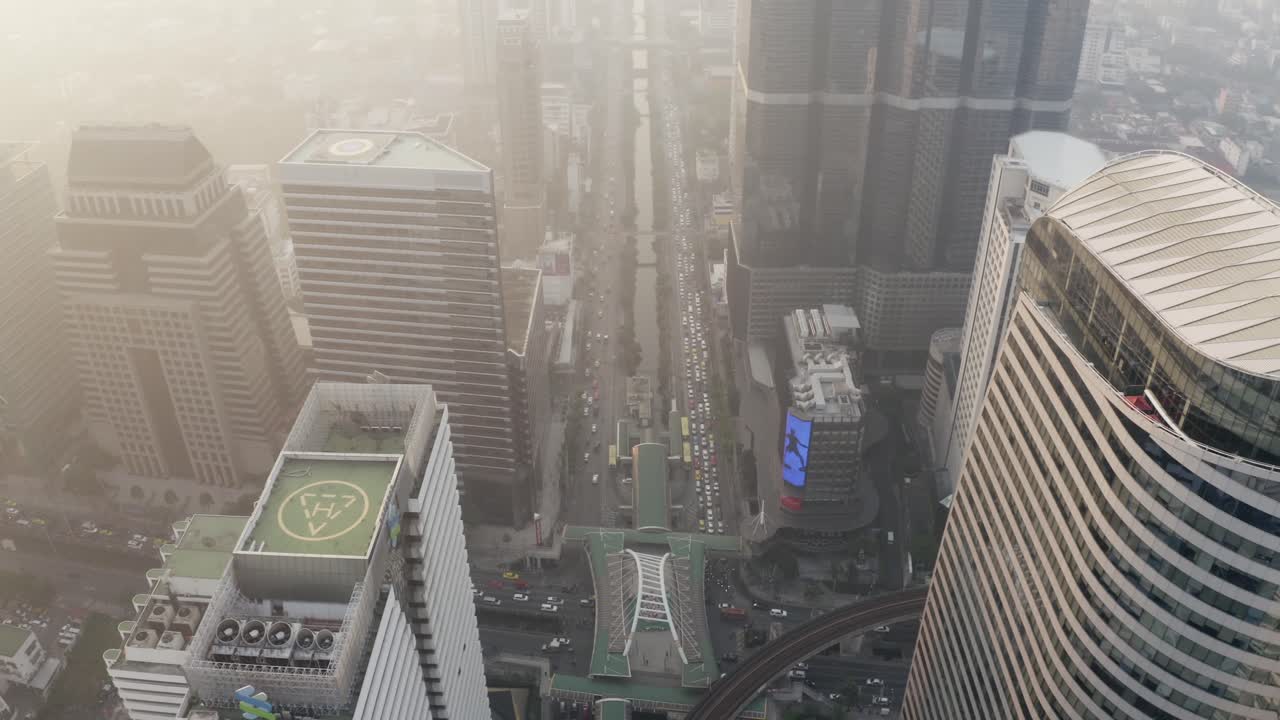 방콕 총논시 다리