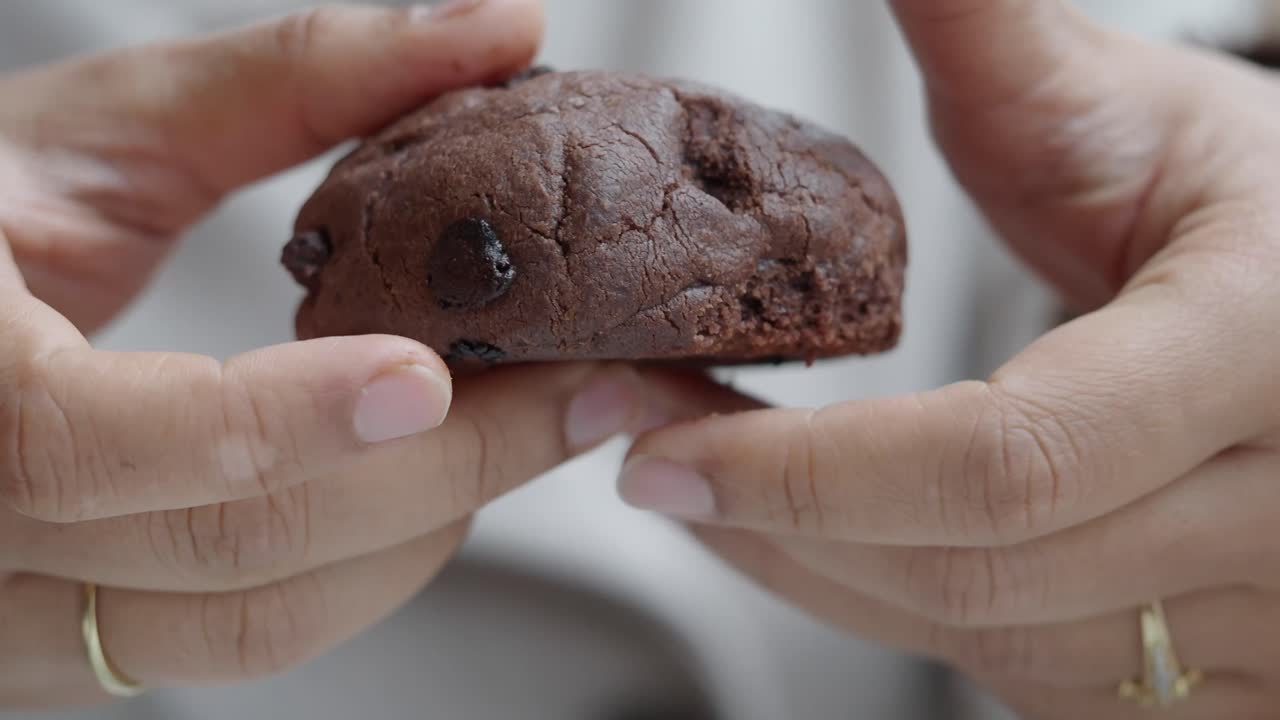 Chocolate Chip Cookie