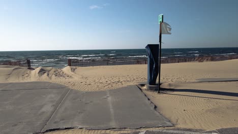 strong winds at pere marquette on a clear and crisp fall day