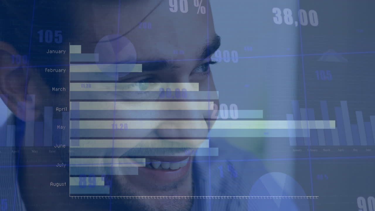 animación del procesamiento de datos financieros sobre empresario biracial en el cargo