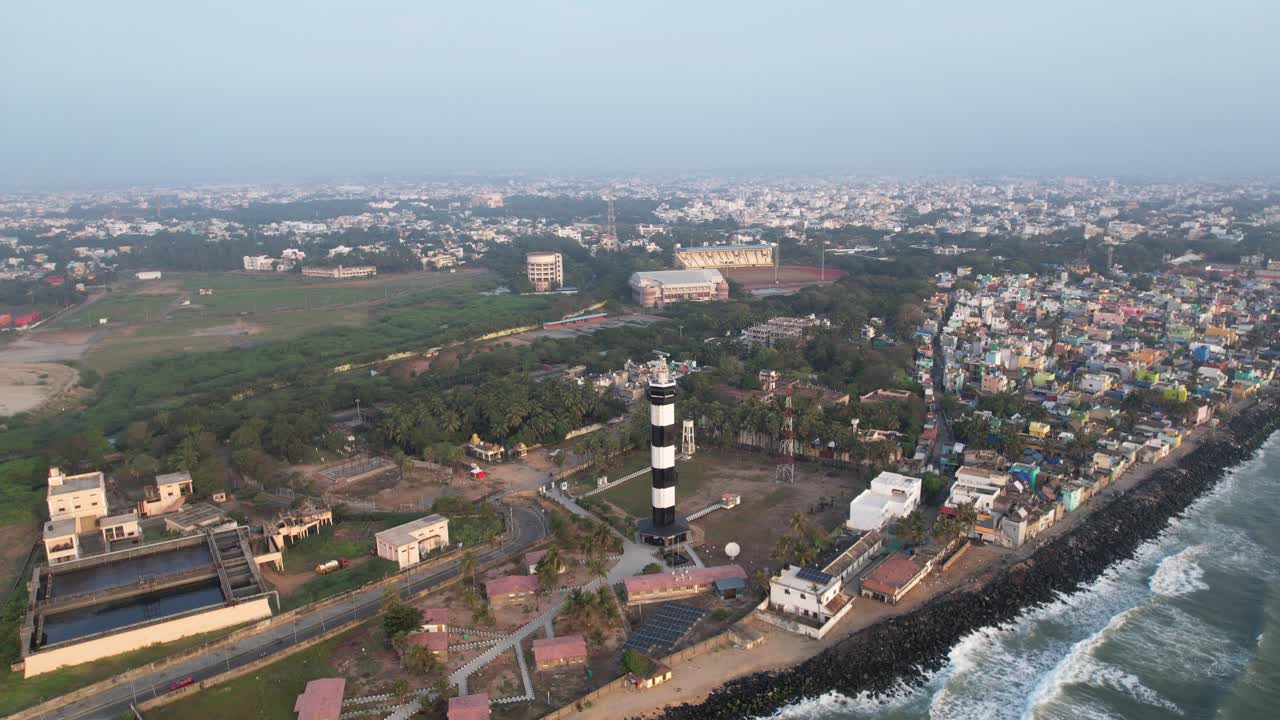 imágenes aéreas de todo el puducherry, anteriormente conocido como pondicherry, hogar de edificios históricos y es una de las colonias francesas más antiguas