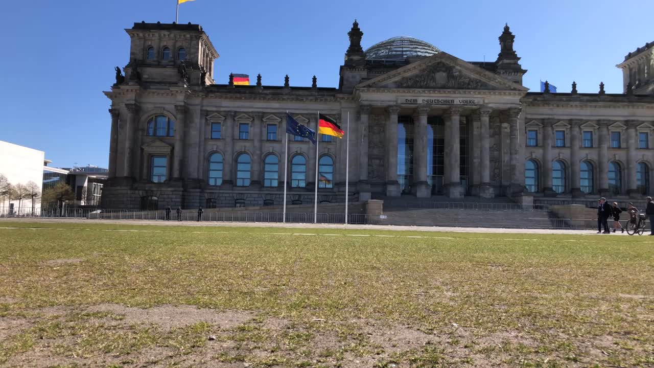 reichstag building left to right slow