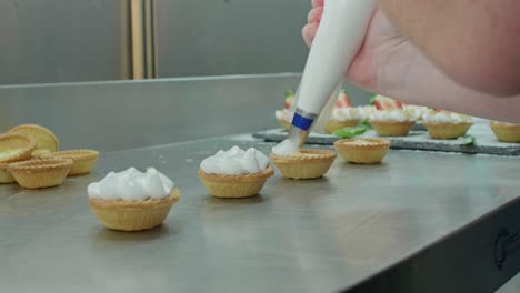 Crema-Pastelera-En-Conchas-De-Pastelería