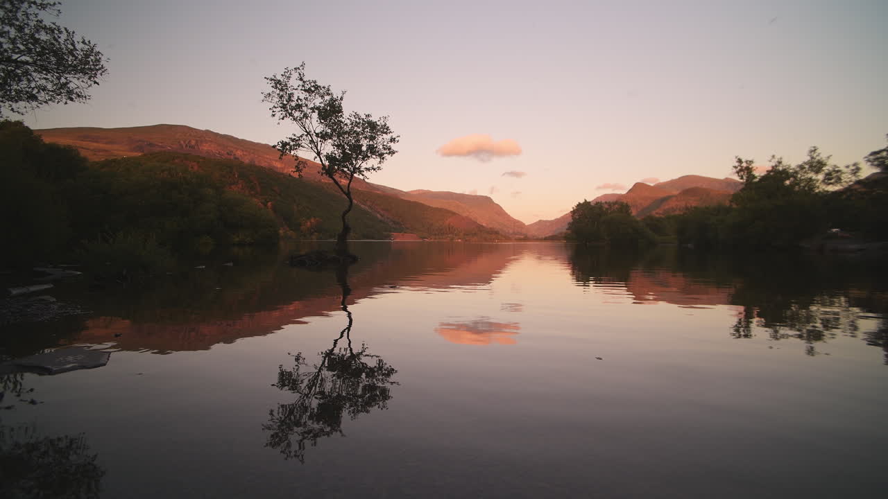 Scenic Llyn Padarn Lake At Sunrise In Snowdonia National Park, Llanberis, North Wales, UK - Wide Shot