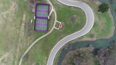 este es un video aereo del parque bear creek en keller texas