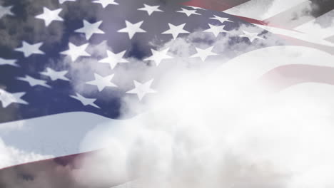 Bandera-Americana-Ondeando-Contra-Un-Cielo-Nublado