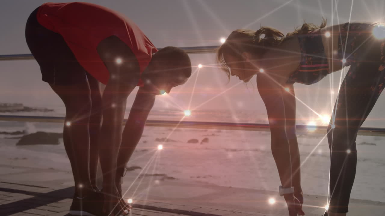 animación de la red de conexiones sobre mujeres y hombres que hacen ejercicio al aire libre