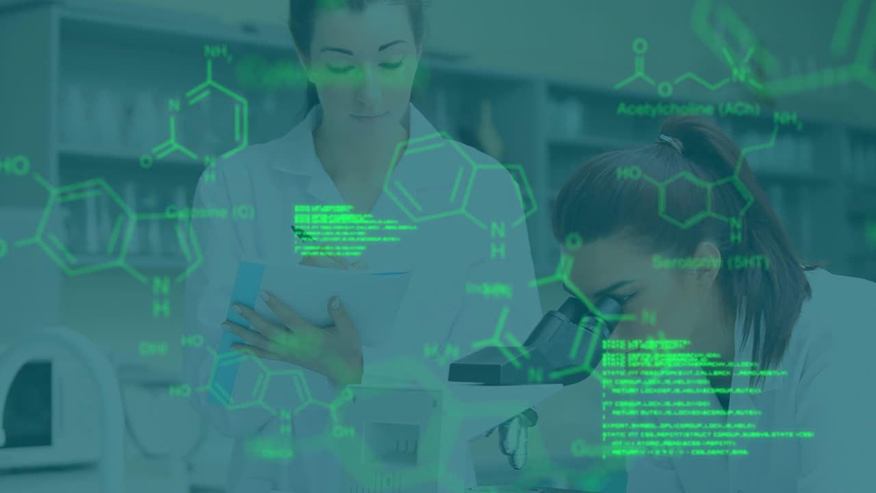 animación del procesamiento de datos científicos sobre trabajadoras de laboratorio caucásicas