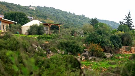 Una-Tienda-De-Campaña-Yurta-En-Un-Bed-And-Breakfast-En-El-Norte-De-Israel,-Klil.