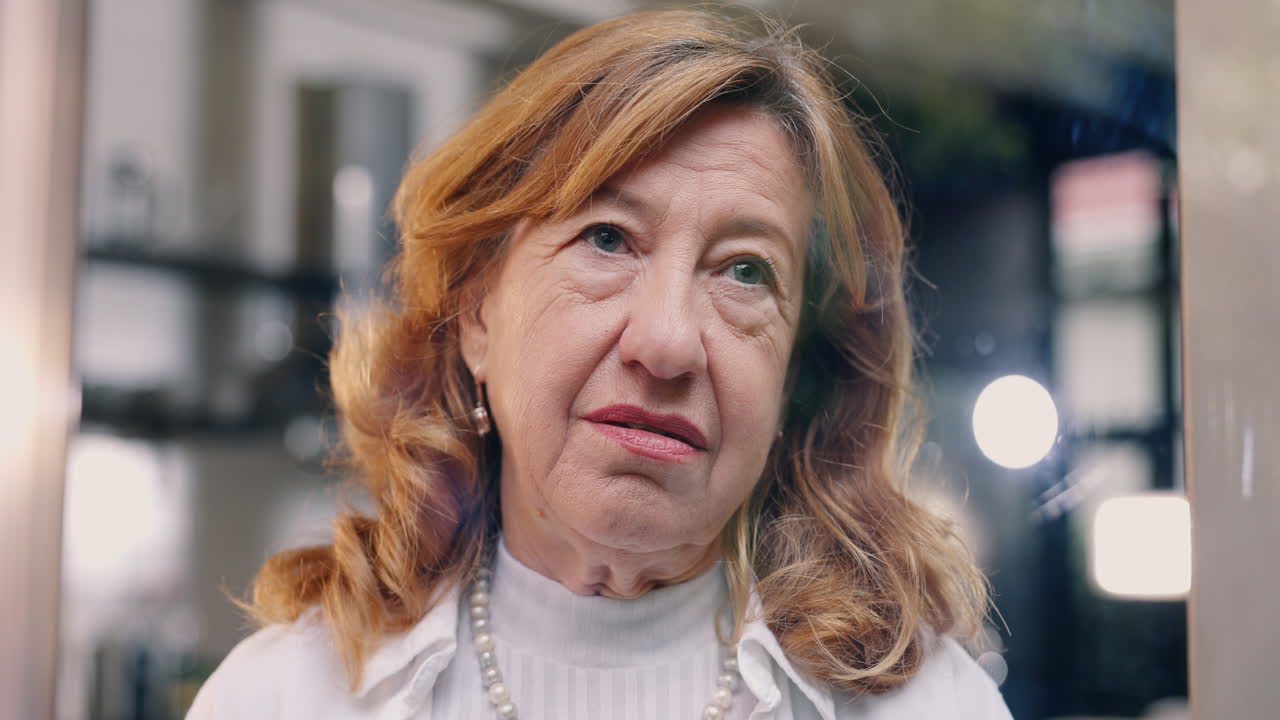 Ritratto di una donna anziana