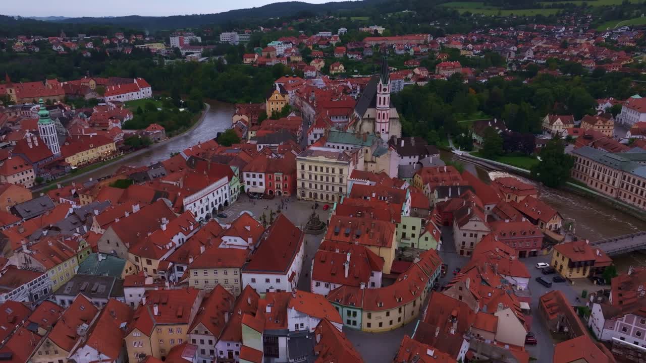 Moldau River flows through Cesky Krumlov's medieval town, South Bohemia